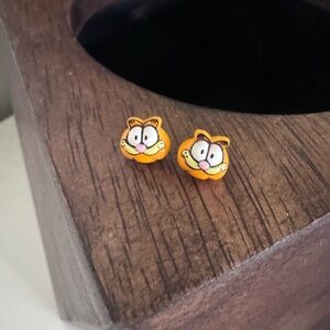 Vintage Garfield The Cat Stud Earrings From Avon